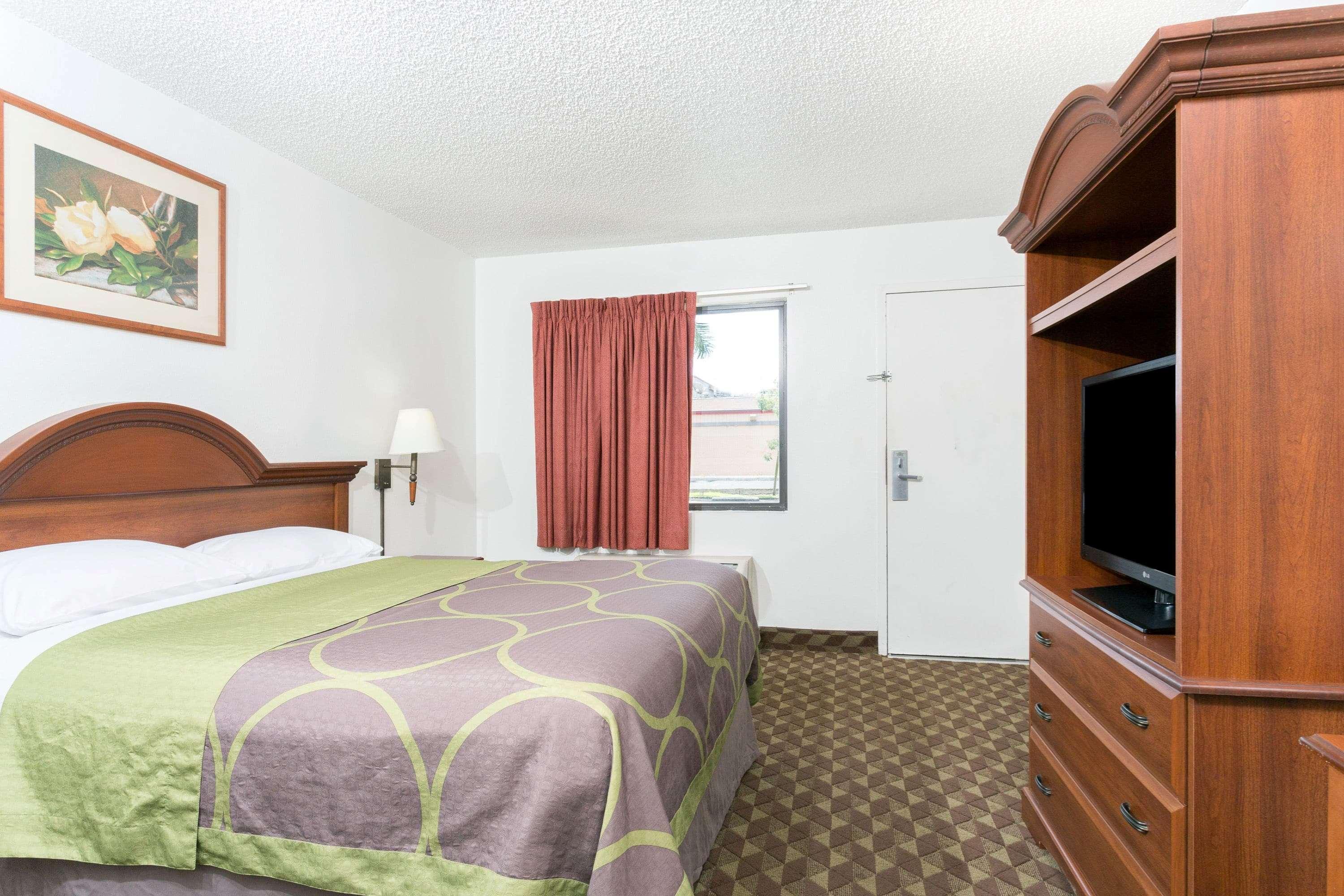 Super 8 By Wyndham Riviera Beach West Palm Beach מראה חיצוני תמונה